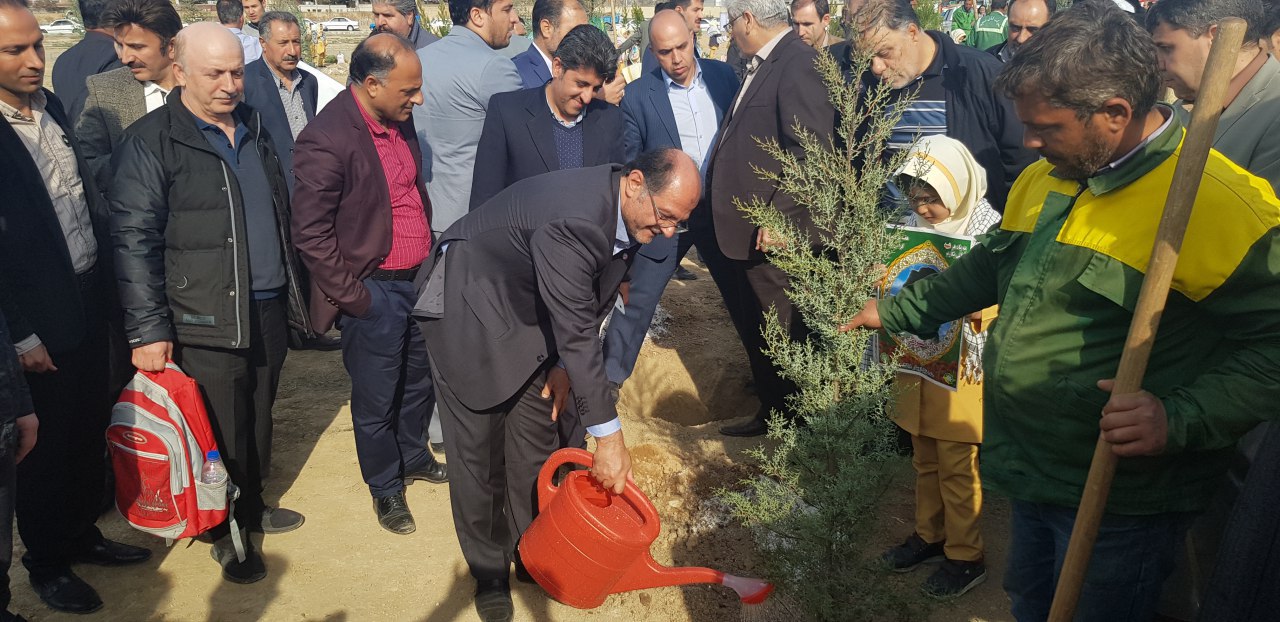 افتتاحیه بوستان بهران همزمان با روز درخت کاری