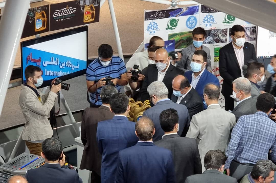 رونمایی از محصول بهران اوج توسط معاون رئیس جمهور