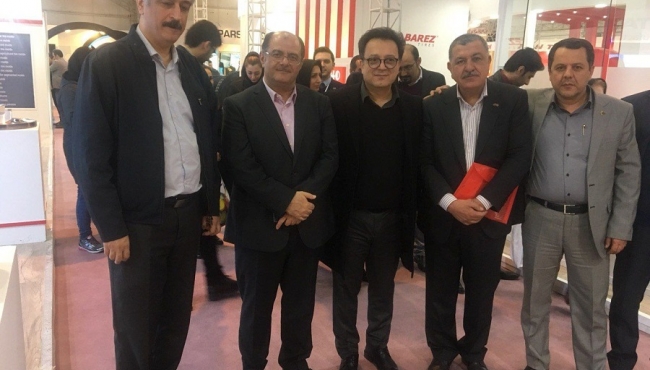 بازدید آقای مهندس عزیزی مدیر عامل شرکت نفت بهران از نمایشگاه بین المللی زنجیره تامین لاستیک